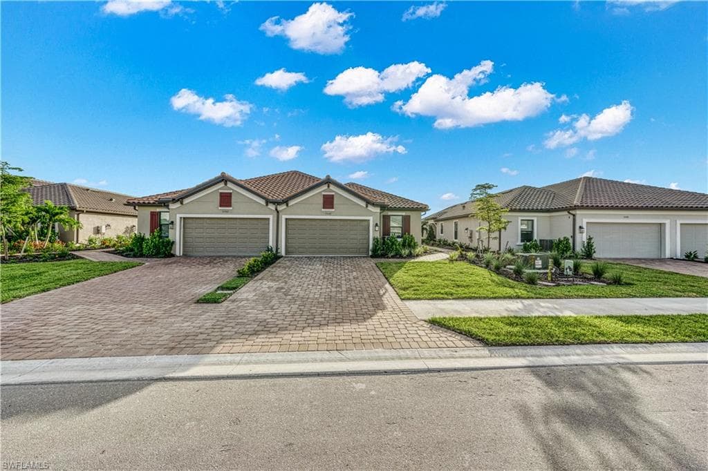 15197 Sacile ST NAPLES, FL 34114