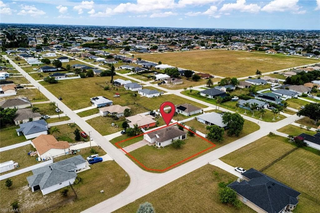 2220 5th AVE CAPE CORAL, FL 33909