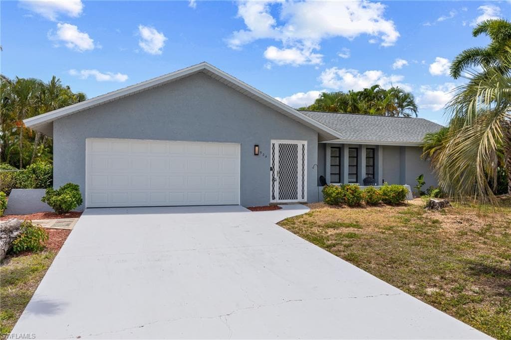 924 SE 21st LN CAPE CORAL, FL 33990