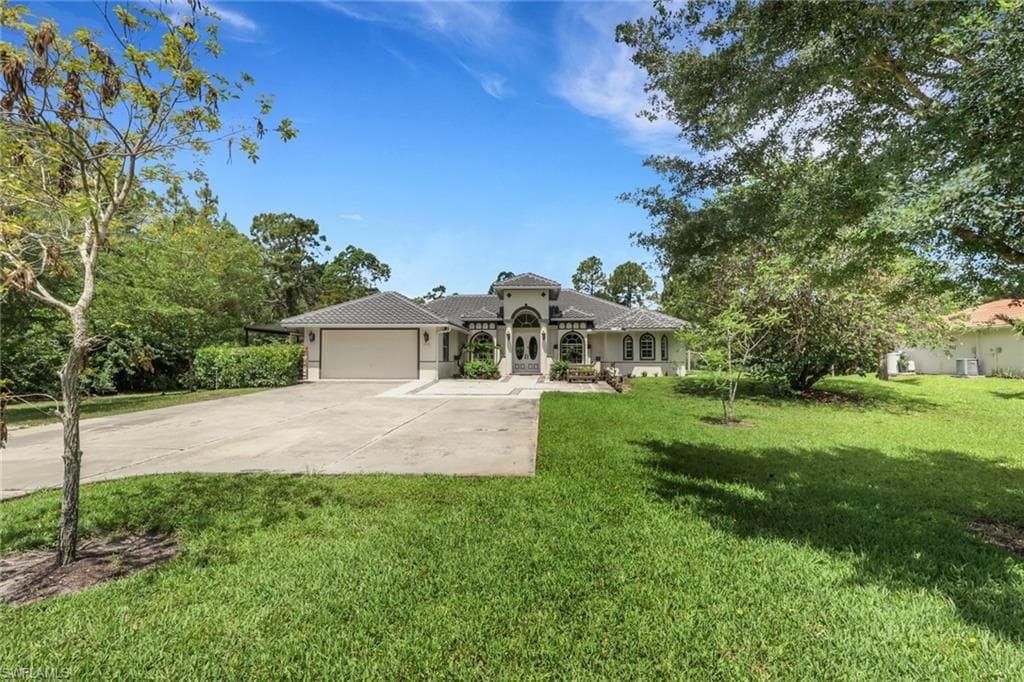 3111 4th ST NW NAPLES, FL 34120