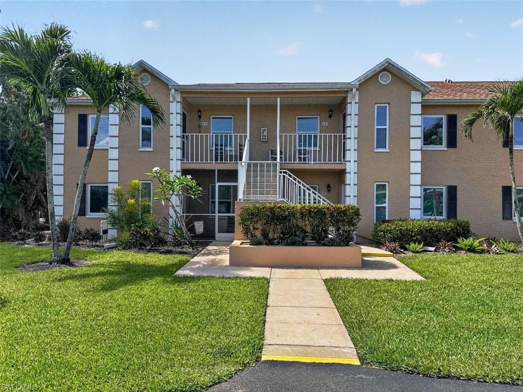1950 Crown Pointe BLVD B207 NAPLES, FL 34112