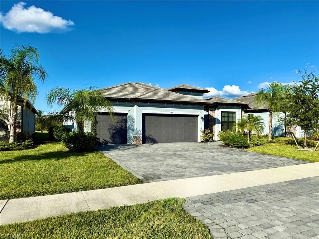 1785 Hagen CT NAPLES, FL 34120