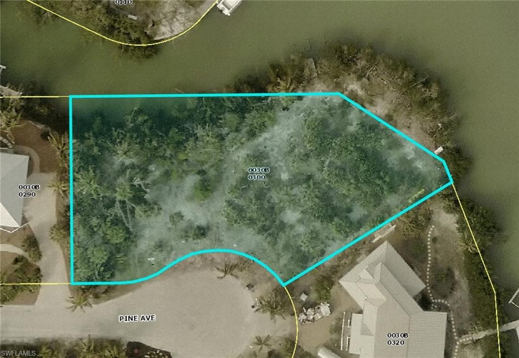 6408 Pine AVE SANIBEL, FL 33957