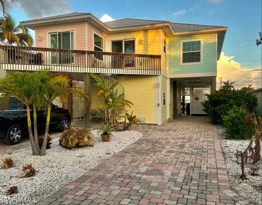 2579 Third ST MATLACHA, FL 33993
