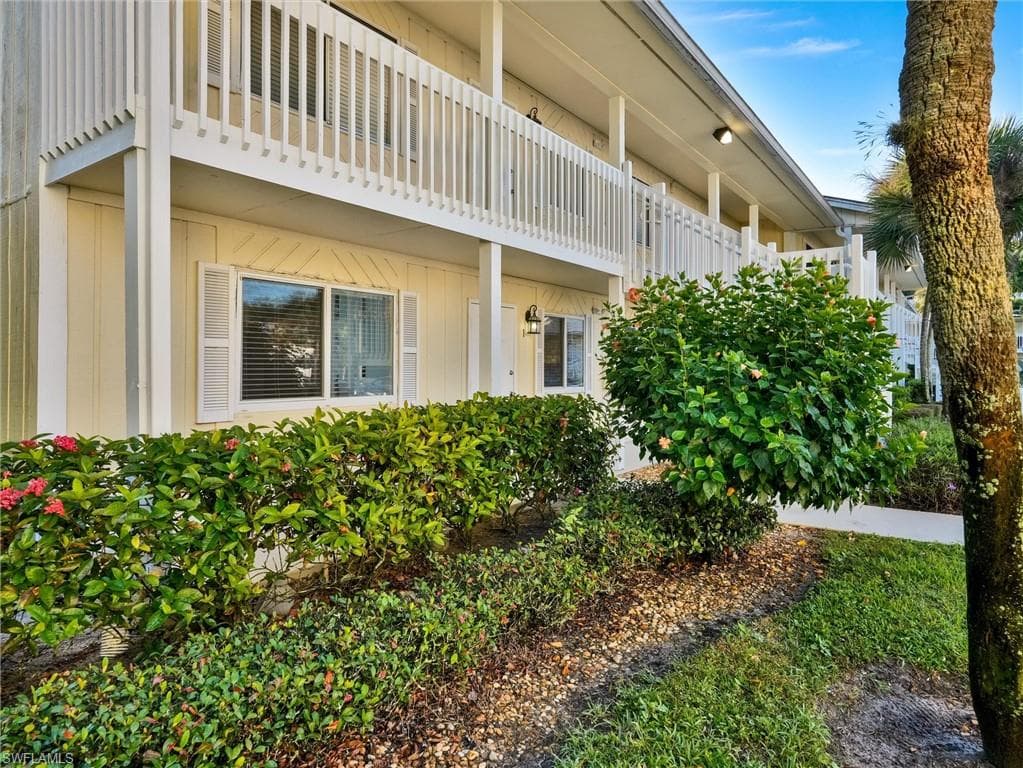 4621 Bayshore DR Q1 NAPLES, FL 34112