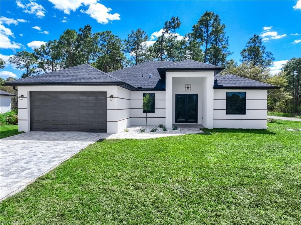 4407 E 13th ST LEHIGH ACRES, FL 33972