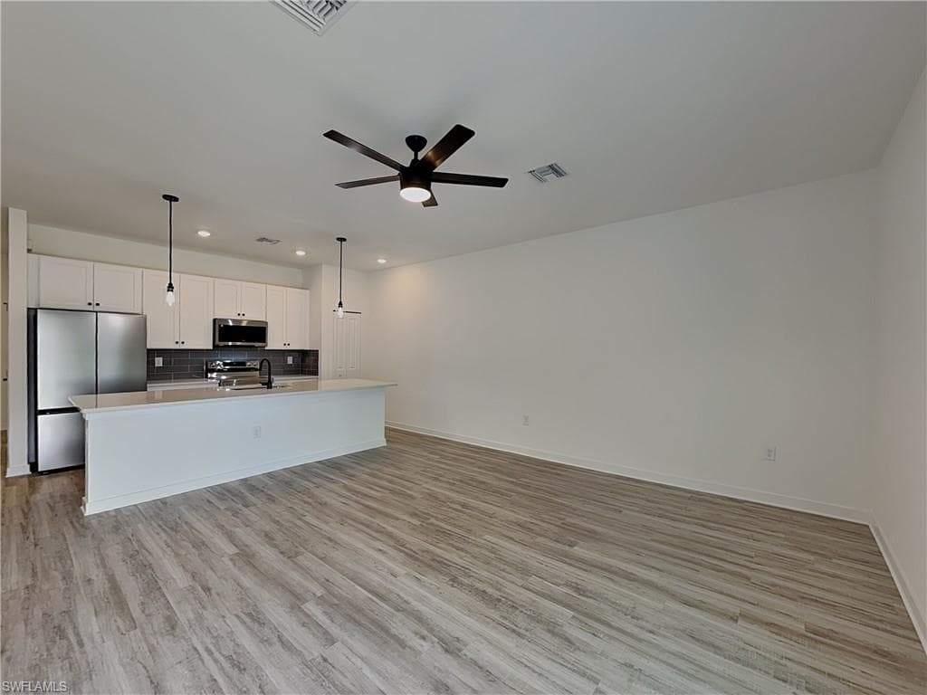 2208-2210 WAYNE AVE S LEHIGH ACRES, FL 33973
