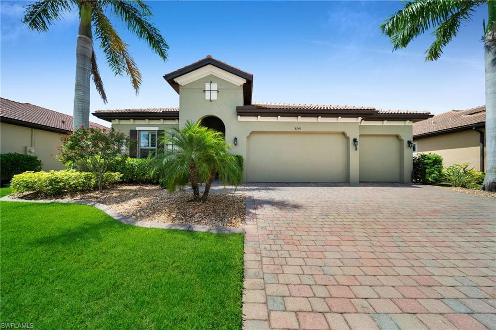 8741 Westwood Oaks PL FORT MYERS, FL 33908
