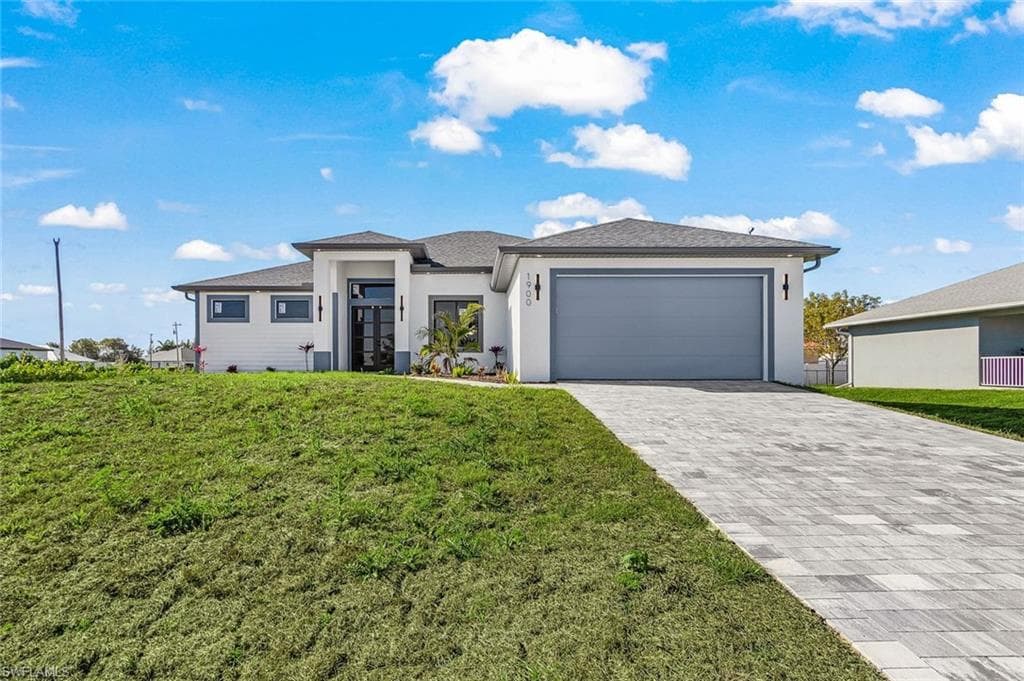 1900 NW Embers TER CAPE CORAL, FL 33993