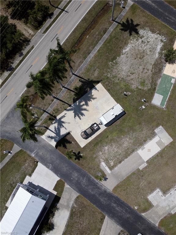 106 Maple LN FORT MYERS, FL 33908