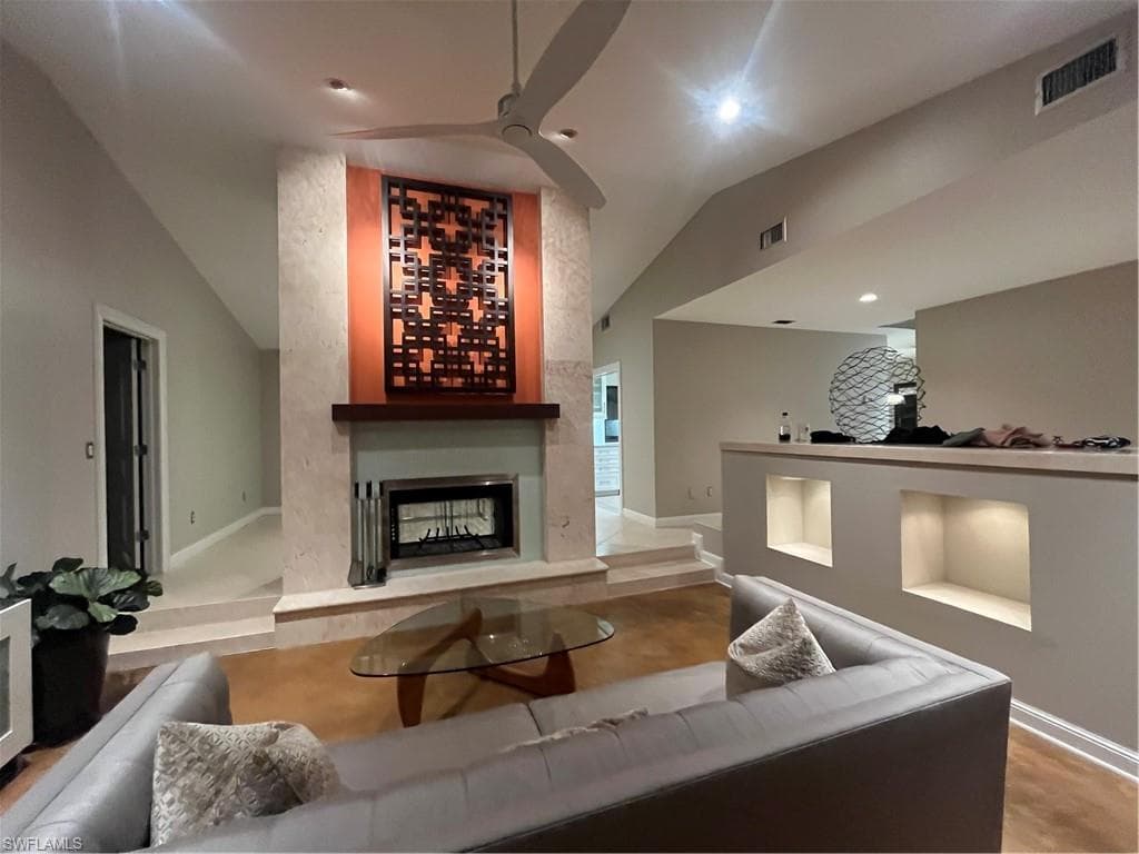 240 Nottingham DR NAPLES, FL 34109