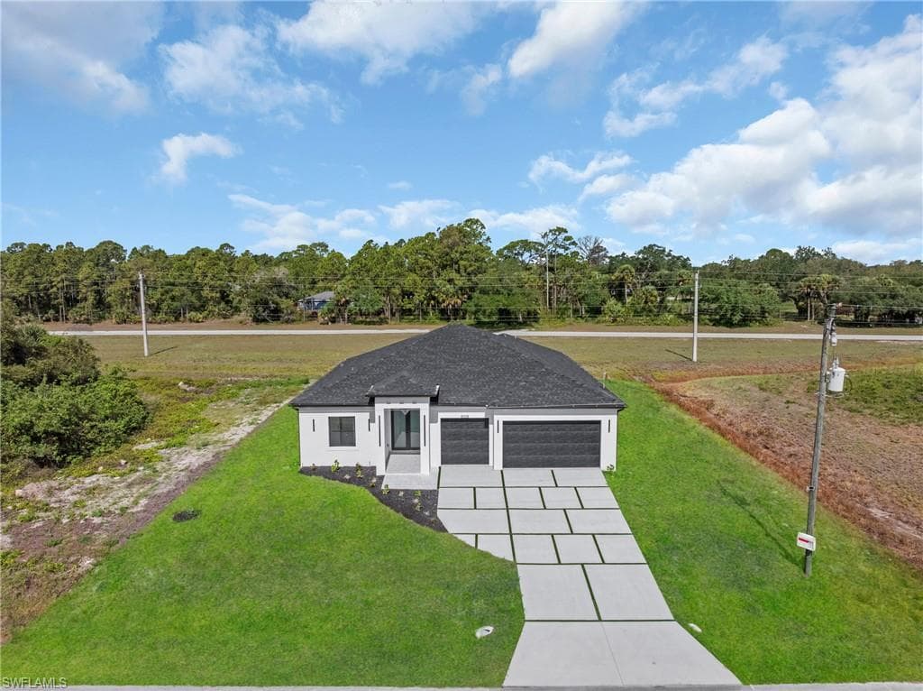 8005 Sunrise CIR LABELLE, FL 33935