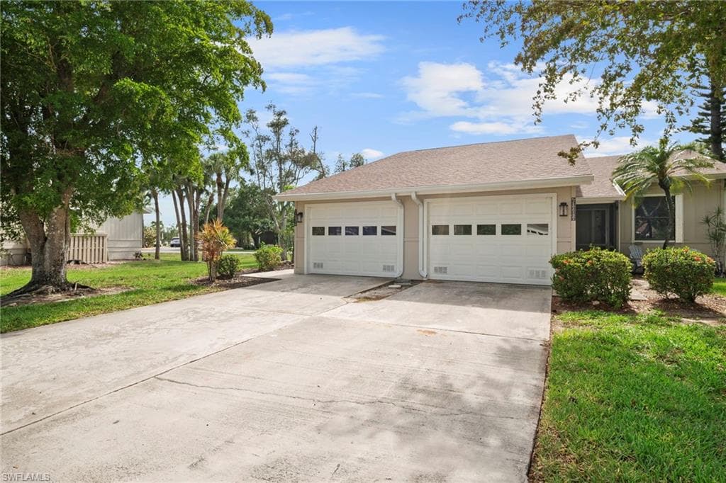 17749 grande bayou CT FORT MYERS, FL 33908