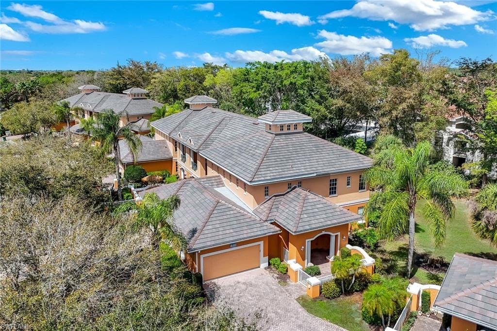 4815 Aston Gardens WAY B202 NAPLES, FL 34109