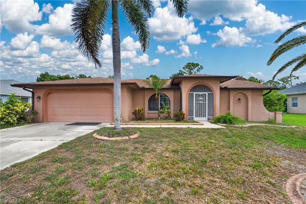6731 Eagle Tree CT NORTH FORT MYERS, FL 33917