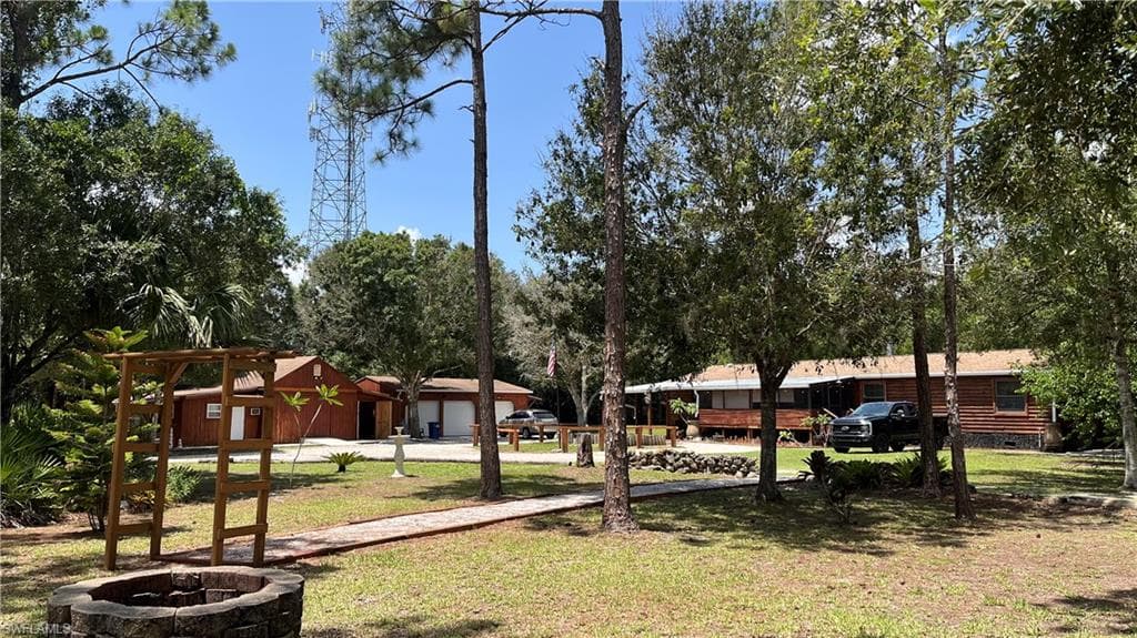 17021 Shelby LN NORTH FORT MYERS, FL 33917