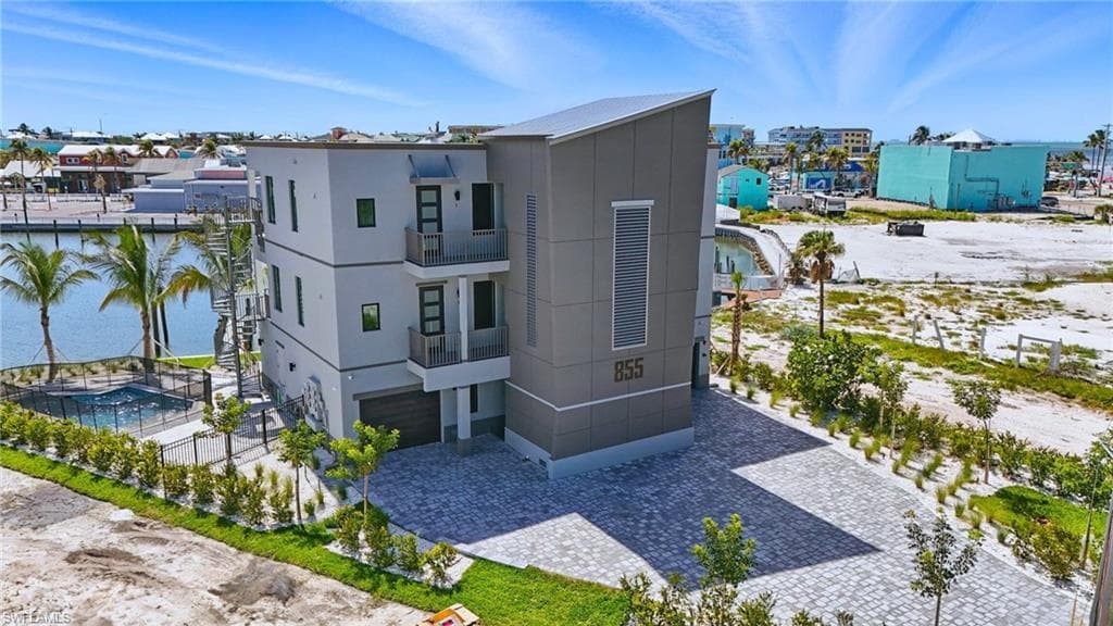 855 Lagoon ST 3 FORT MYERS BEACH, FL 33931