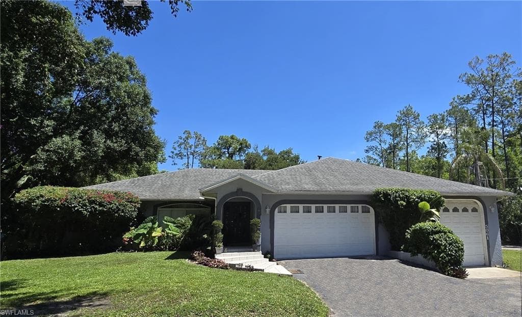 5061 Mahogany Ridge DR NAPLES, FL 34119