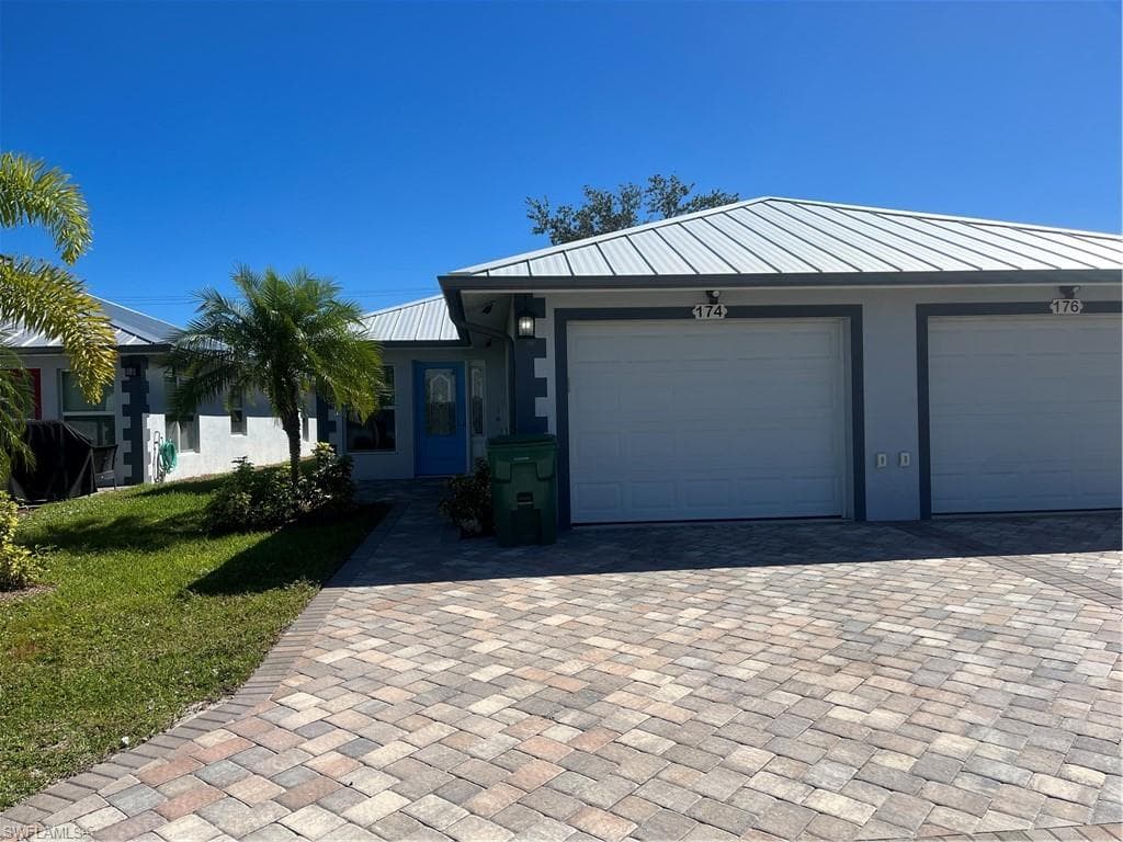 174 Village CIR LABELLE, FL 33935
