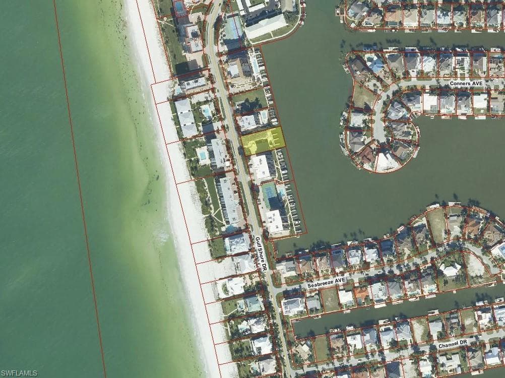 10540 Gulf Shore DR 101 NAPLES, FL 34108