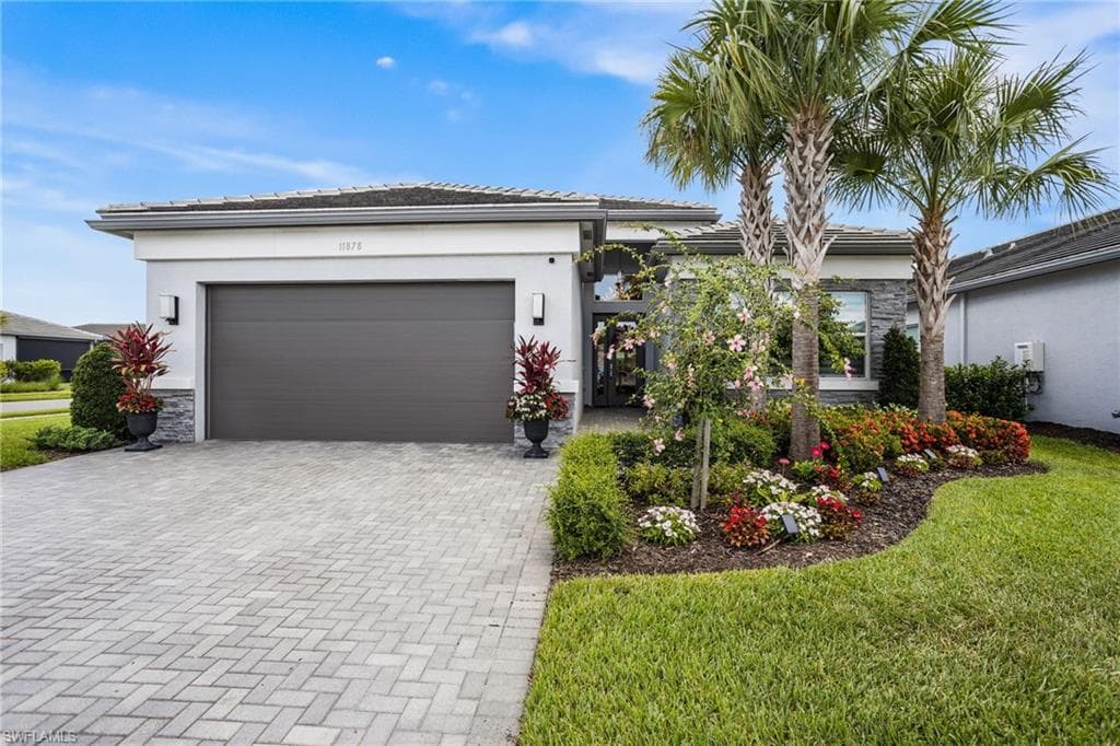 11878 Gardenia AVE NAPLES, FL 34120