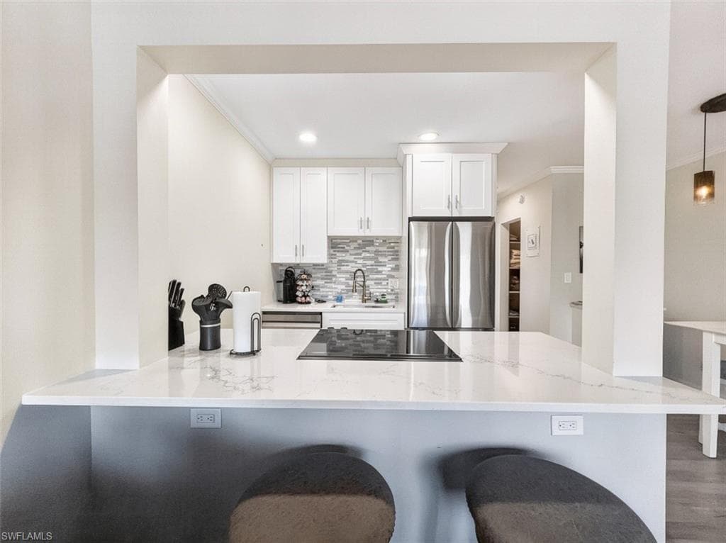 473 12th AVE S B6 NAPLES, FL 34102