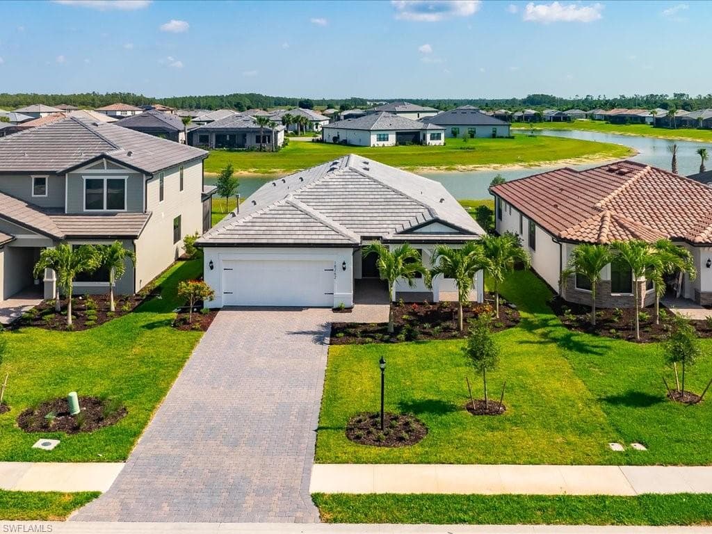 18262 Parksville DR ESTERO, FL 33928
