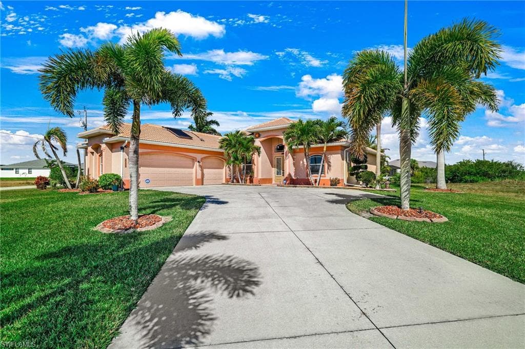 3237 Yucatan PKWY CAPE CORAL, FL 33993