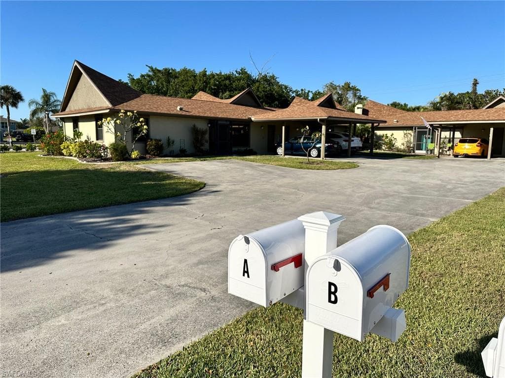4266 Island CIR B FORT MYERS, FL 33919