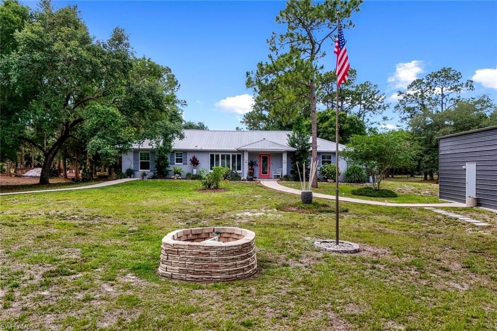 7683 County Rd 78 LABELLE, FL 33935