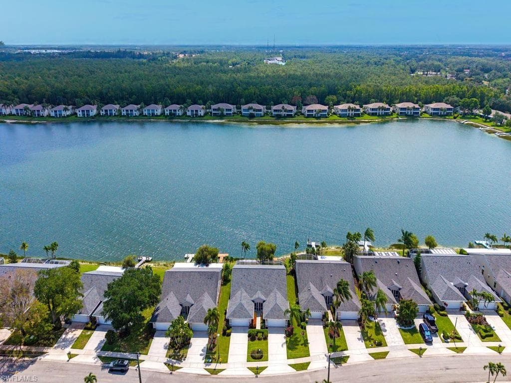 2960 Crown Pointe BLVD NAPLES, FL 34112