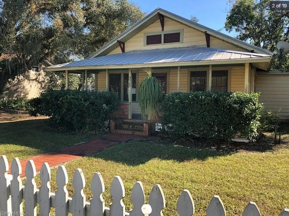 325 2nd AVE LABELLE, FL 33935