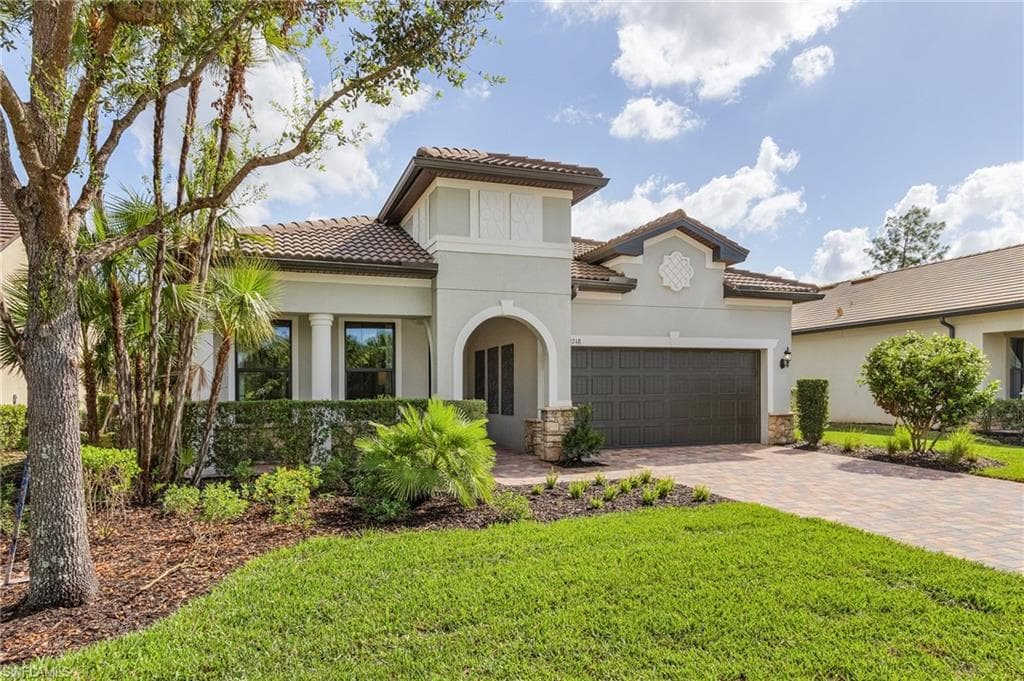 9248 Cormorant DR NAPLES, FL 34120