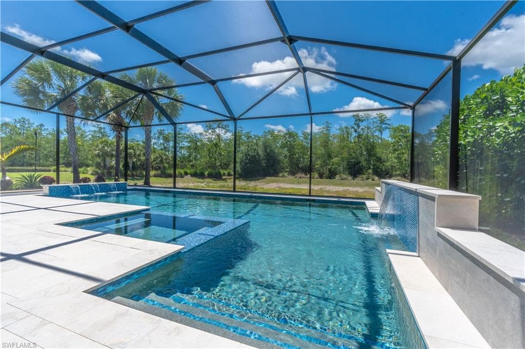 7343 Mockingbird CT NAPLES, FL 34114