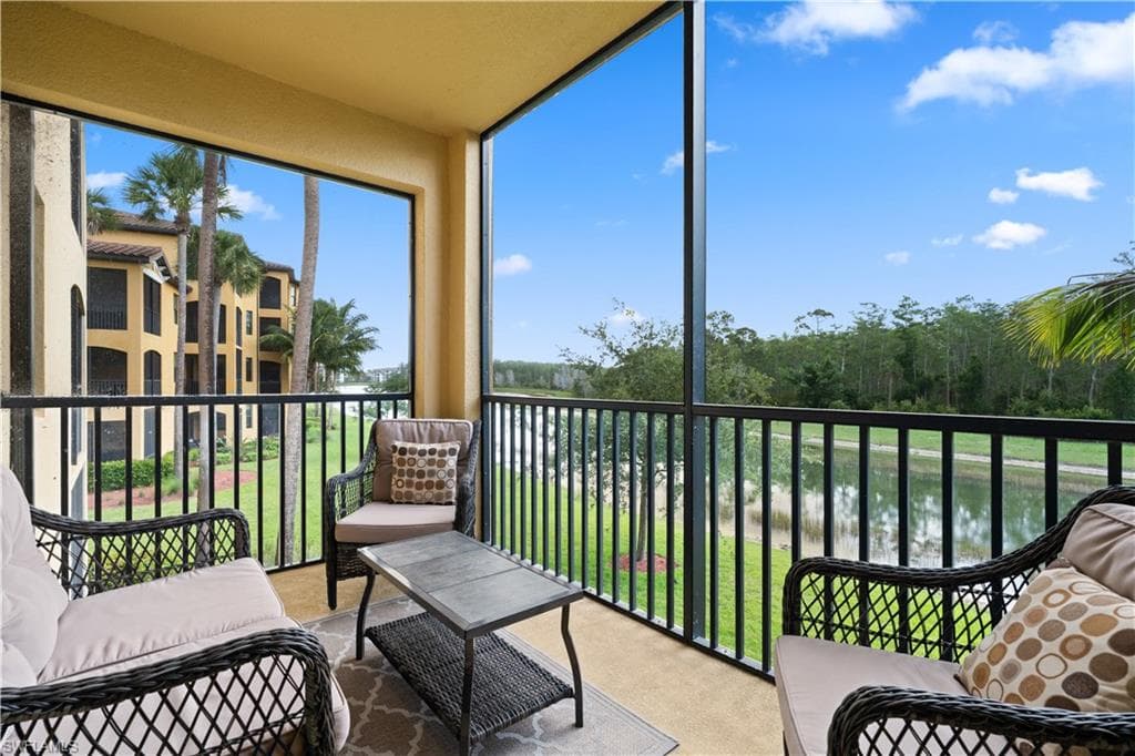 9596 Trevi CT 5422 NAPLES, FL 34113