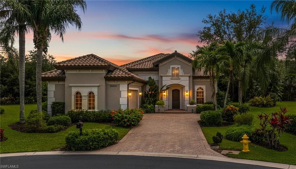 20000 Montessa CT ESTERO, FL 33928