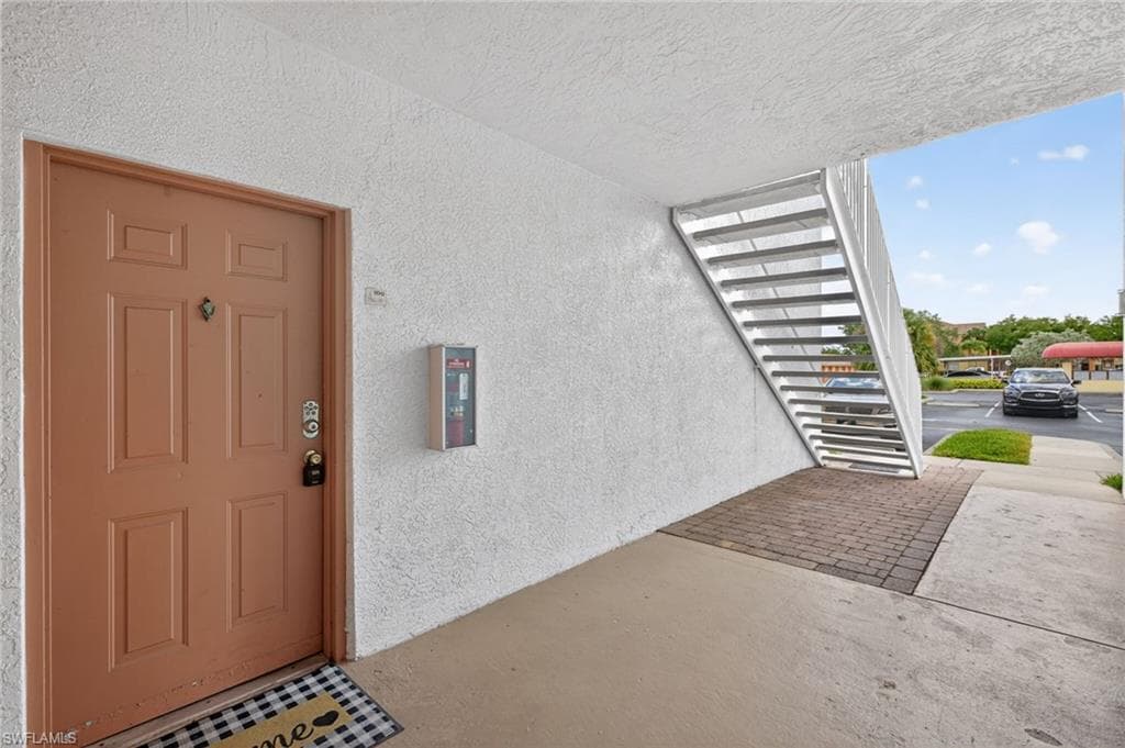 6401 Aragon WAY 106 FORT MYERS, FL 33966