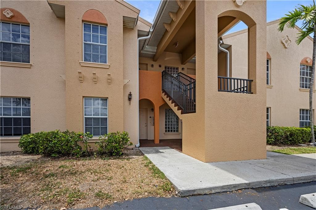 4172 Castilla CIR 101 FORT MYERS, FL 33916
