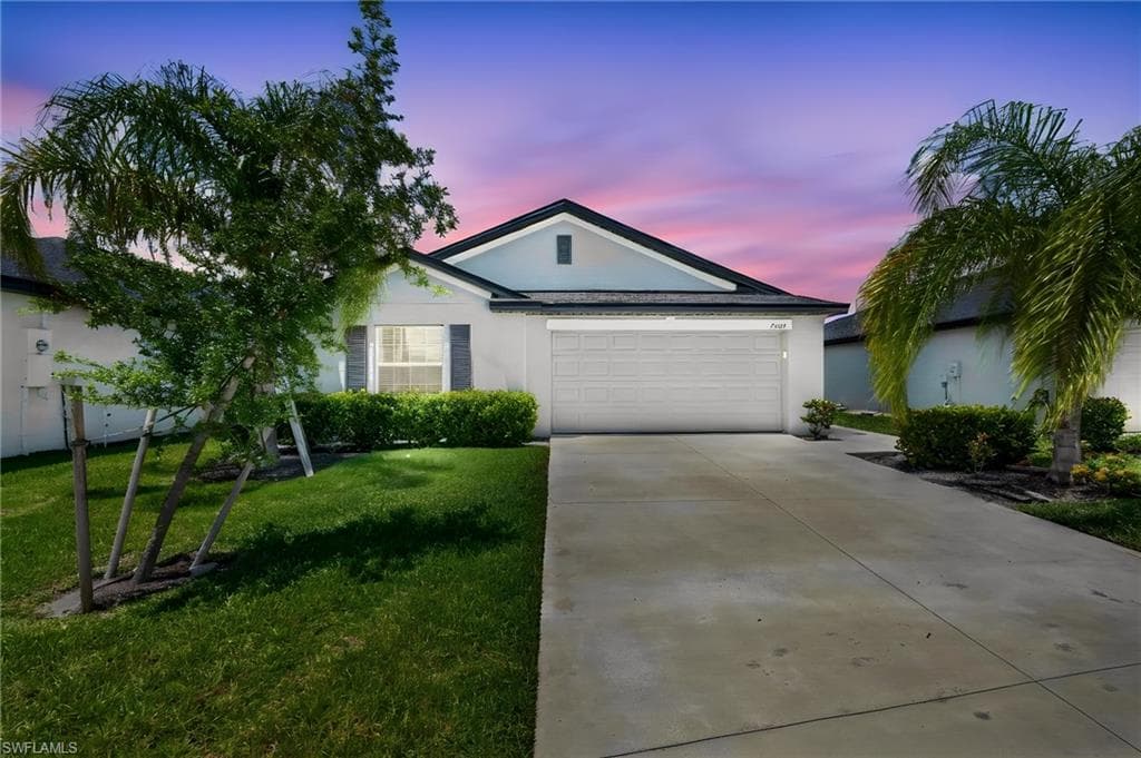4007 San Clemente CT NORTH FORT MYERS, FL 33917