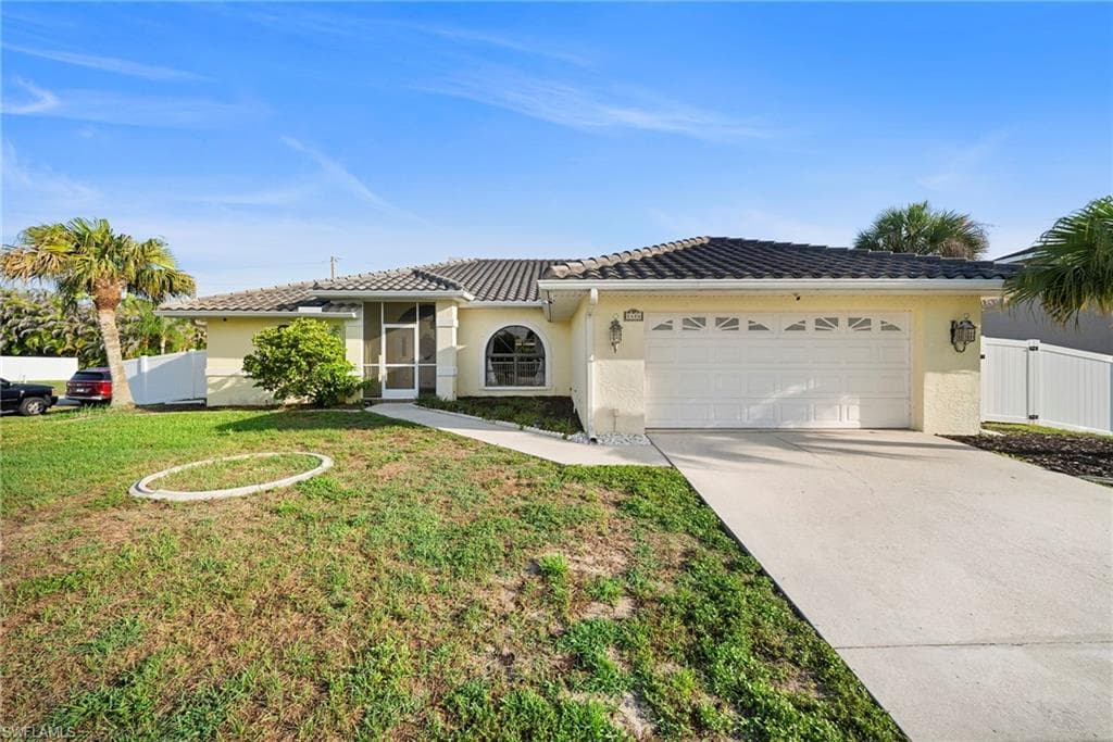 1426 Scenic ST LEHIGH ACRES, FL 33936