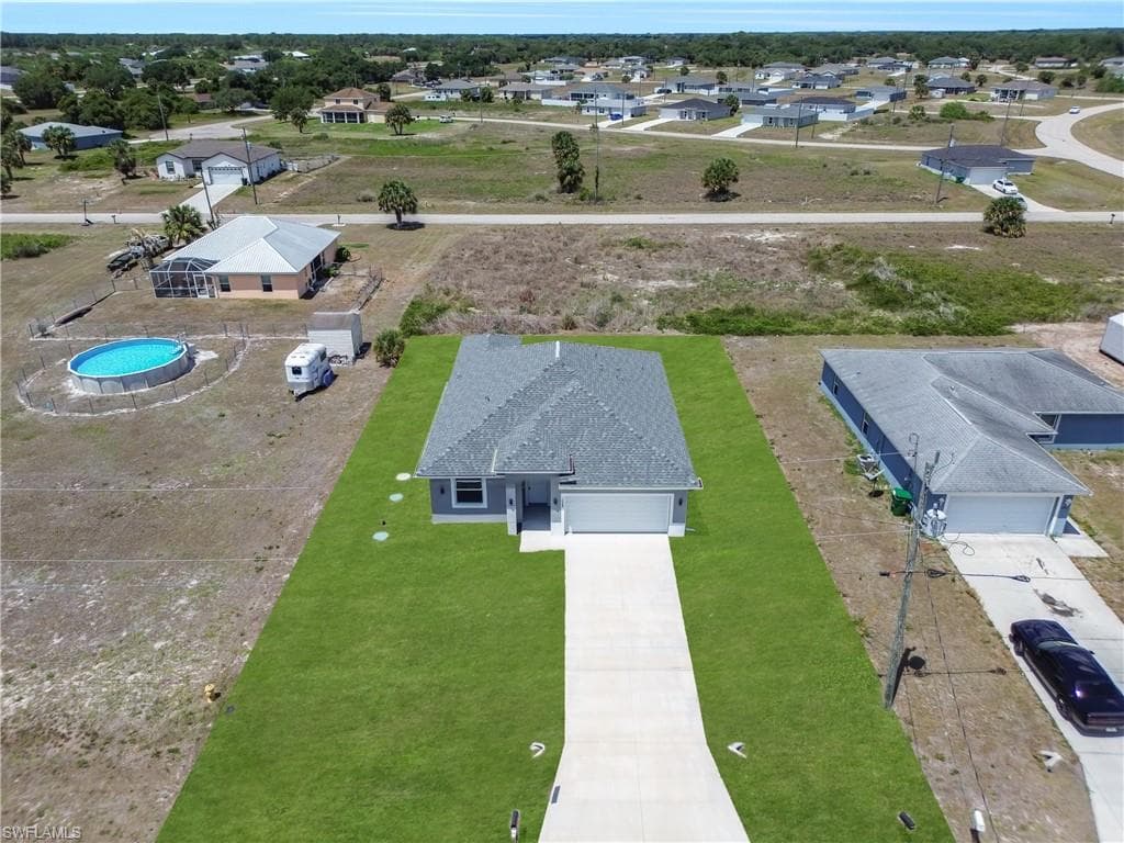 1064 Calumet RD LABELLE, FL 33935