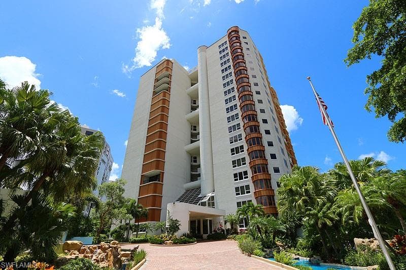 4251 Gulf Shore BLVD N 17A NAPLES, FL 34103