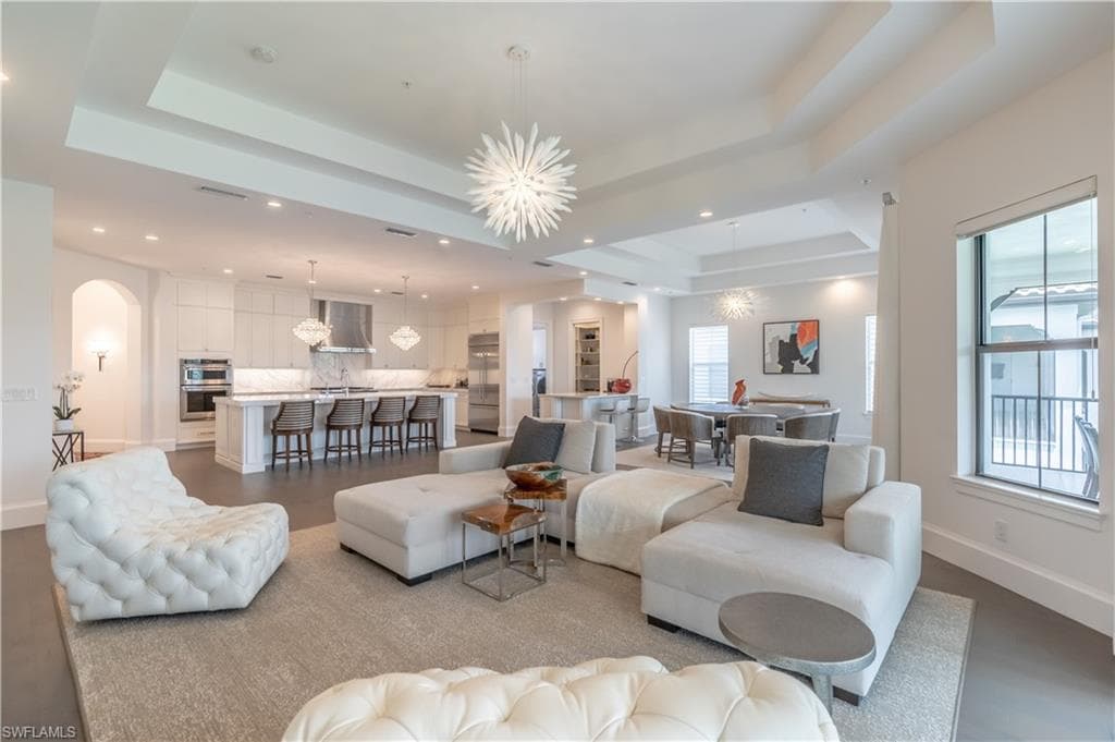 16366 CORSICA WAY 201 NAPLES, FL 34110
