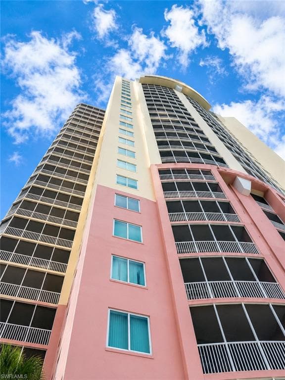 2743 1st ST 506 FORT MYERS, FL 33916