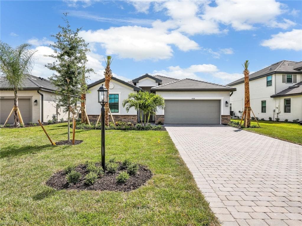 19228 Gentry PL ESTERO, FL 33928