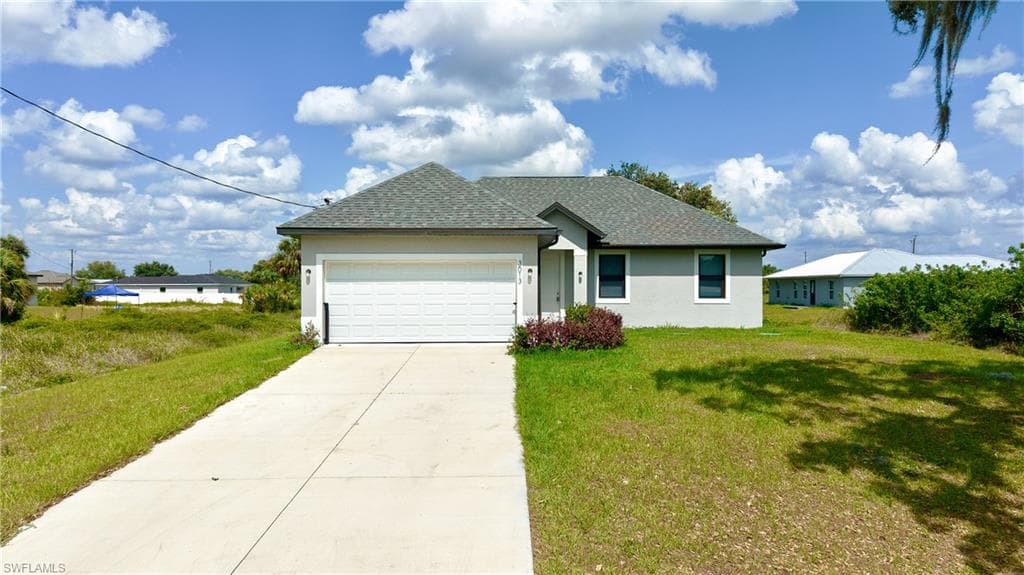 3013 Adcock DR LABELLE, FL 33935