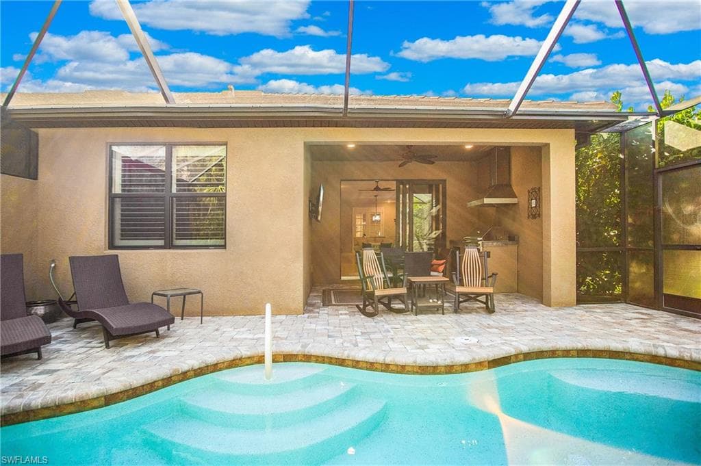 7674 Jacaranda LN NAPLES, FL 34114