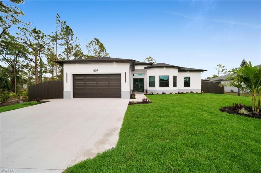 807 Dudley AVE S LEHIGH ACRES, FL 33974