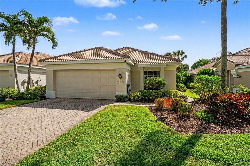 10021 Colonial Country Club BLVD FORT MYERS, FL 33913