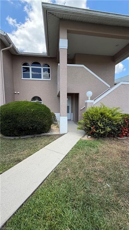 28 Cosmopolitan DR 13 LEHIGH ACRES, FL 33936